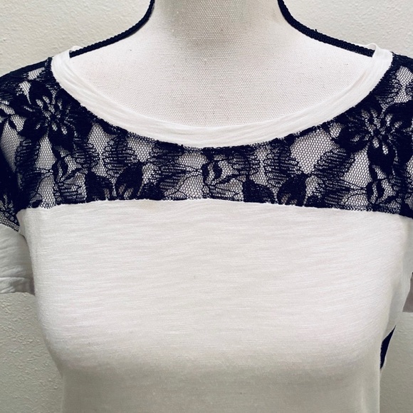 Express White Tee with Black Lace & Illusion Mesh - Picture 4 of 11